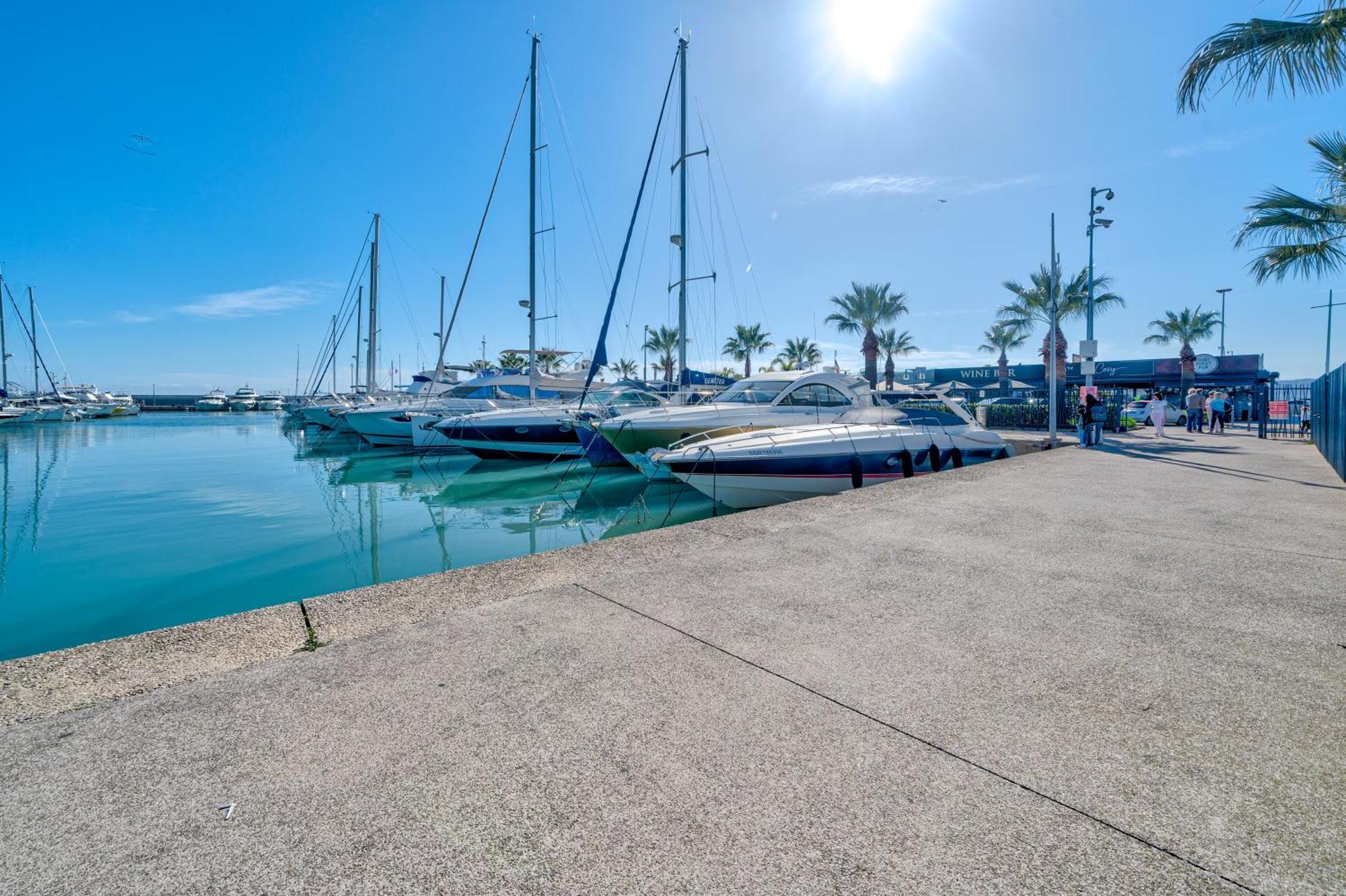 Magnifique 2 Pieces Vue Mer - Parking Proche Plage Saint-Laurent-du-Var Eksteriør bilde